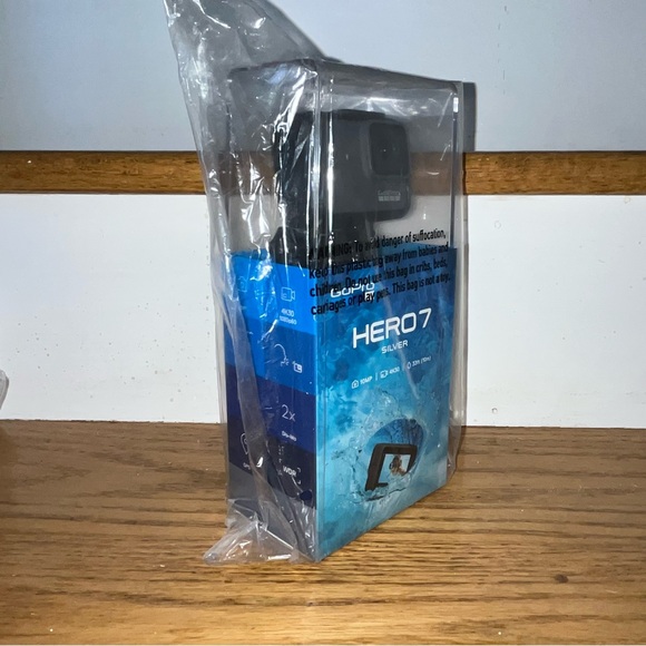GoPro Camera HERO7, Silver - Picture 2 of 5